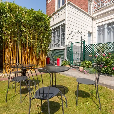 Apartment Au Qui Dort - Gounod *