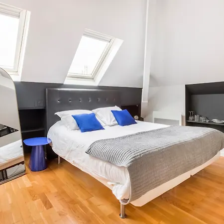 Au Qui Dort - Gounod Apartment *