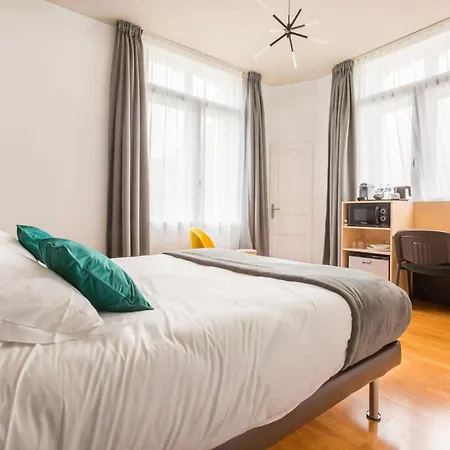 Au Qui Dort - Gounod Apartment
