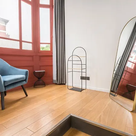 Au Qui Dort - Gounod Apartment *